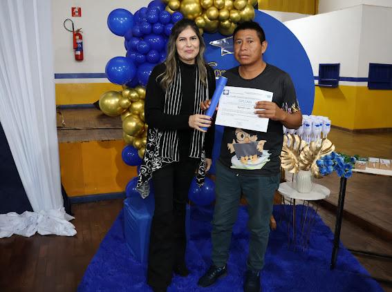 Prefeito Donizete prestigia formatura dos alunos do curso Normal Médio Prefeito Donizete prestigia formatura dos alunos do curso Normal Médio