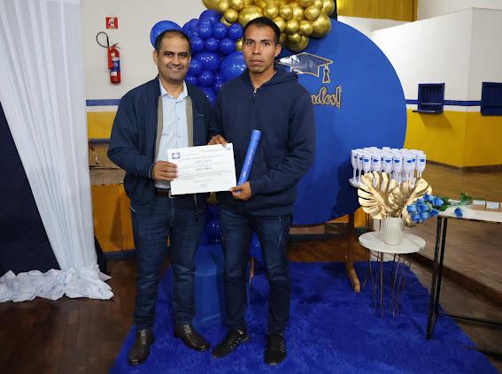 Prefeito Donizete prestigia formatura dos alunos do curso Normal Médio Prefeito Donizete prestigia formatura dos alunos do curso Normal Médio