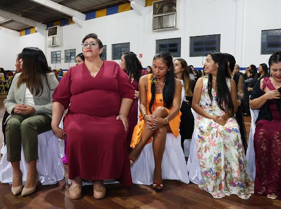 Prefeito Donizete prestigia formatura dos alunos do curso Normal Médio Prefeito Donizete prestigia formatura dos alunos do curso Normal Médio