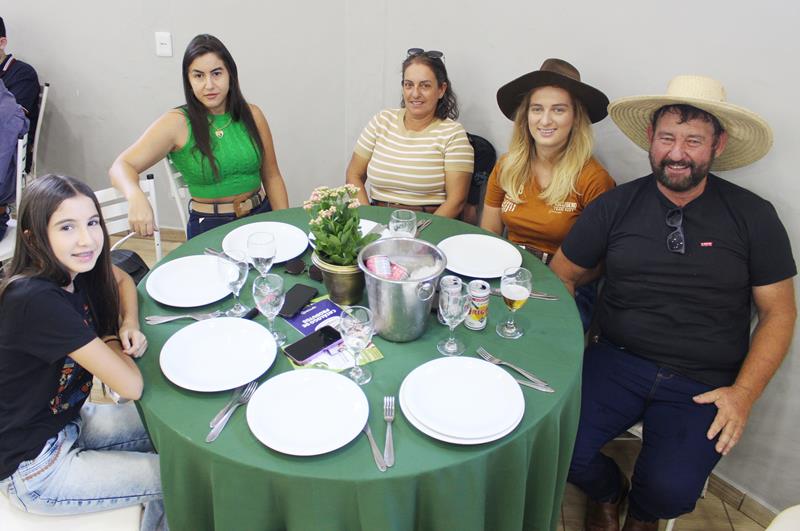 3º Leilão do Sindicato Rural de Amambai e Associados em fotos