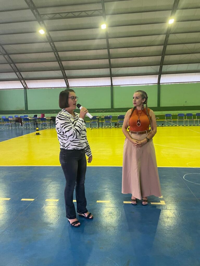 Prefeitura de Paranhos realiza Ação Social alusiva ao Dia das Mães Prefeitura de Paranhos realiza Ação Social alusiva ao Dia das Mães
