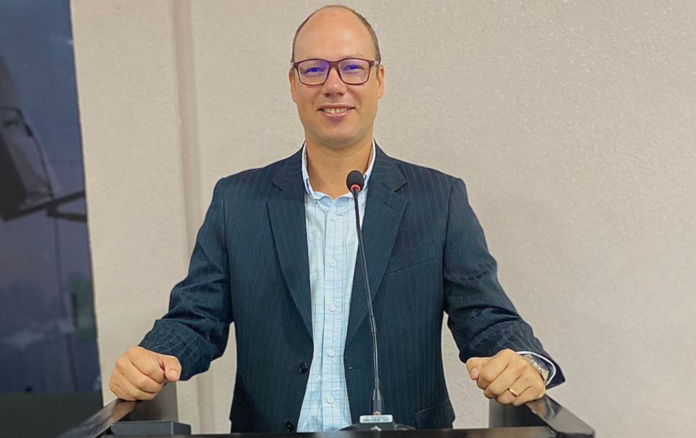 Paulo Campos