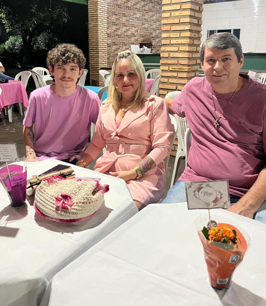 Jantar de Dia das Mães no Clube Tereré é sucesso de público