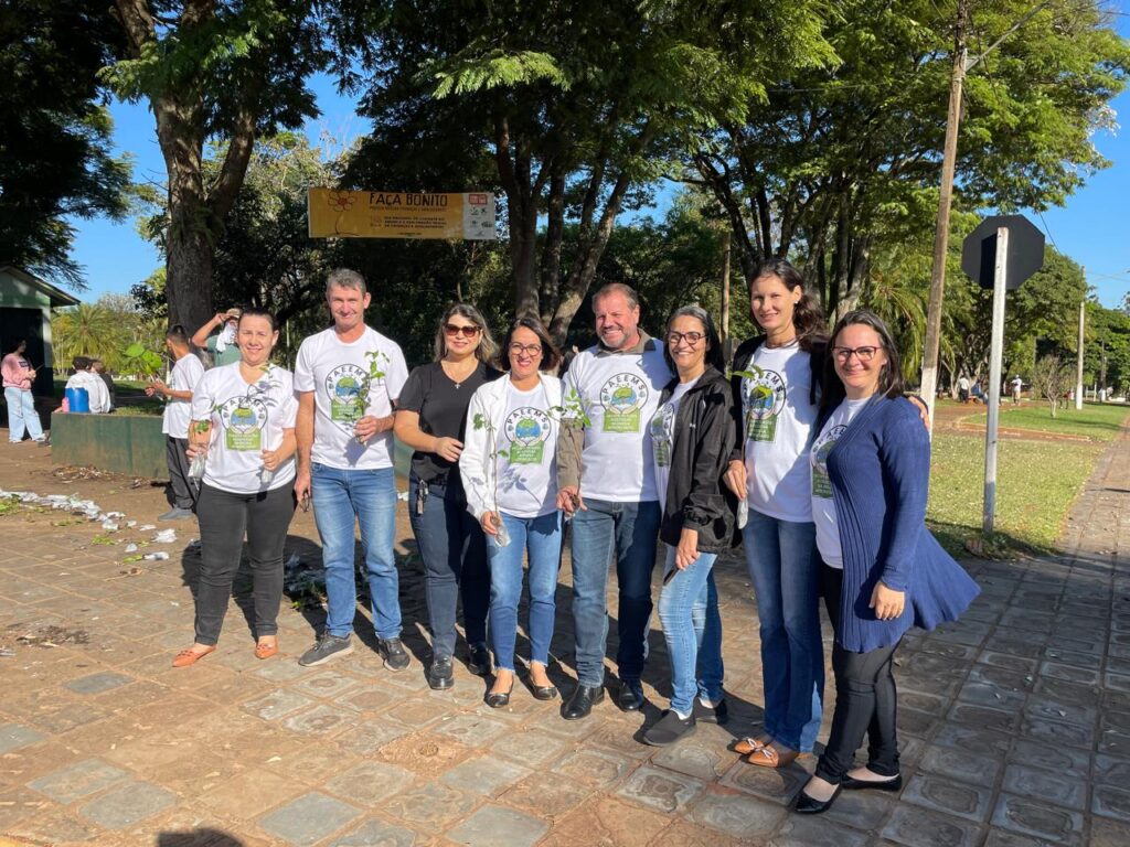 Alunos da E.M. Dr. Mitsuro Saito participaram do "Projeto de Ações Ecológicas" em Paranhos Alunos da E.M. Dr. Mitsuro Saito participaram do "Projeto de Ações Ecológicas" em Paranhos