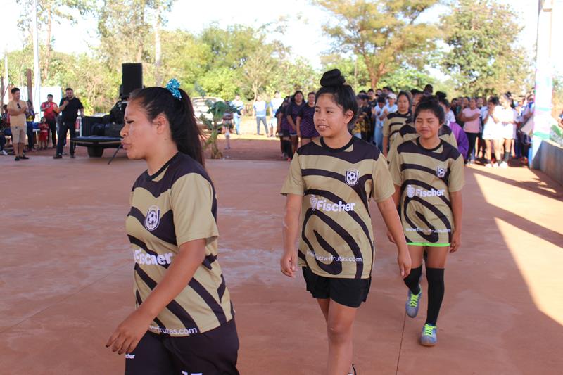 Abertura da 1ª Copa Terrão de Futebol masculino e feminino em Amambai