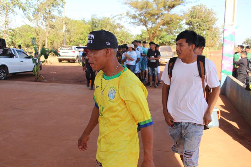 Abertura da 1ª Copa Terrão de Futebol masculino e feminino em Amambai