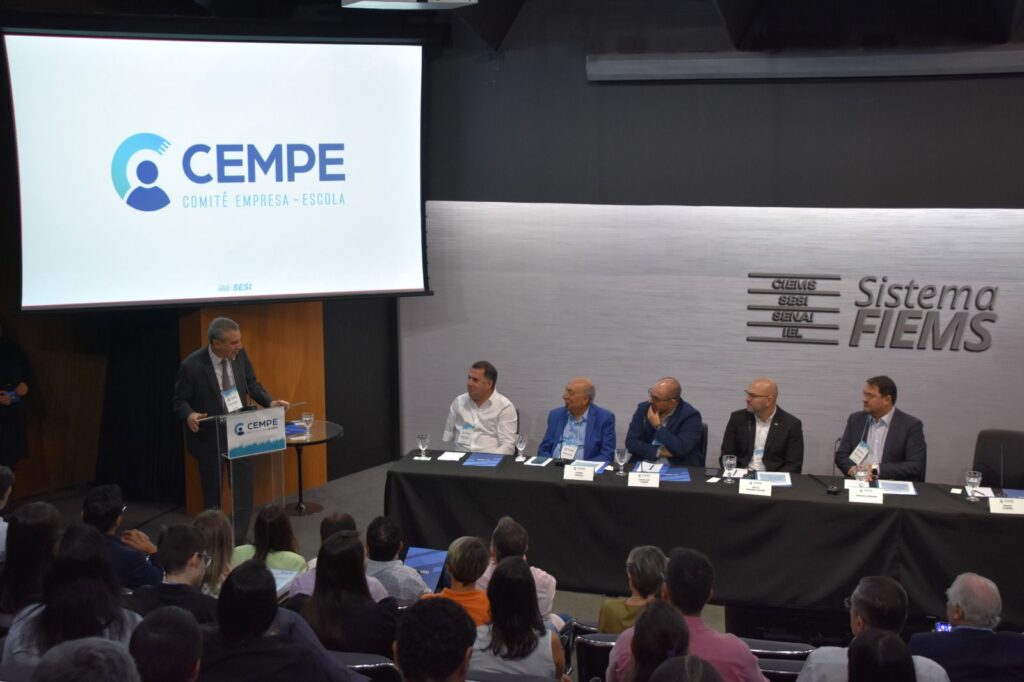 Na FIEMS, Paulo Corrêa discute educação e novas oportunidades no mercado de trabalho Na FIEMS, Paulo Corrêa discute educação e novas oportunidades no mercado de trabalho