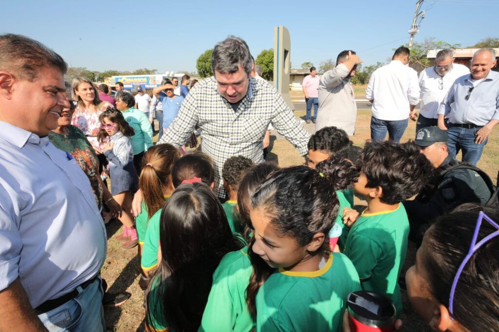 Governo de MS inaugura Estrada do 21, Rodovia do Turismo e obras em infraestrutura e saneamento em Bonito Governo de MS inaugura Estrada do 21, Rodovia do Turismo e obras em infraestrutura e saneamento em Bonito