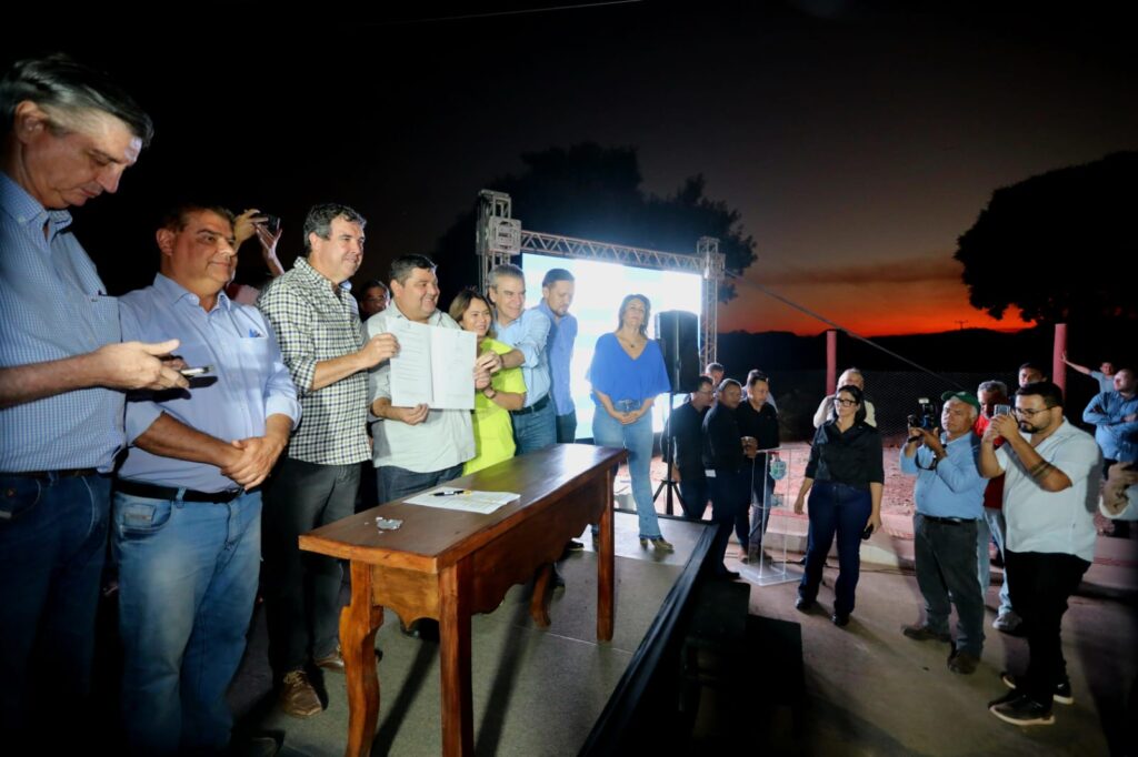 Governo de MS inaugura Estrada do 21, Rodovia do Turismo e obras em infraestrutura e saneamento em Bonito Governo de MS inaugura Estrada do 21, Rodovia do Turismo e obras em infraestrutura e saneamento em Bonito