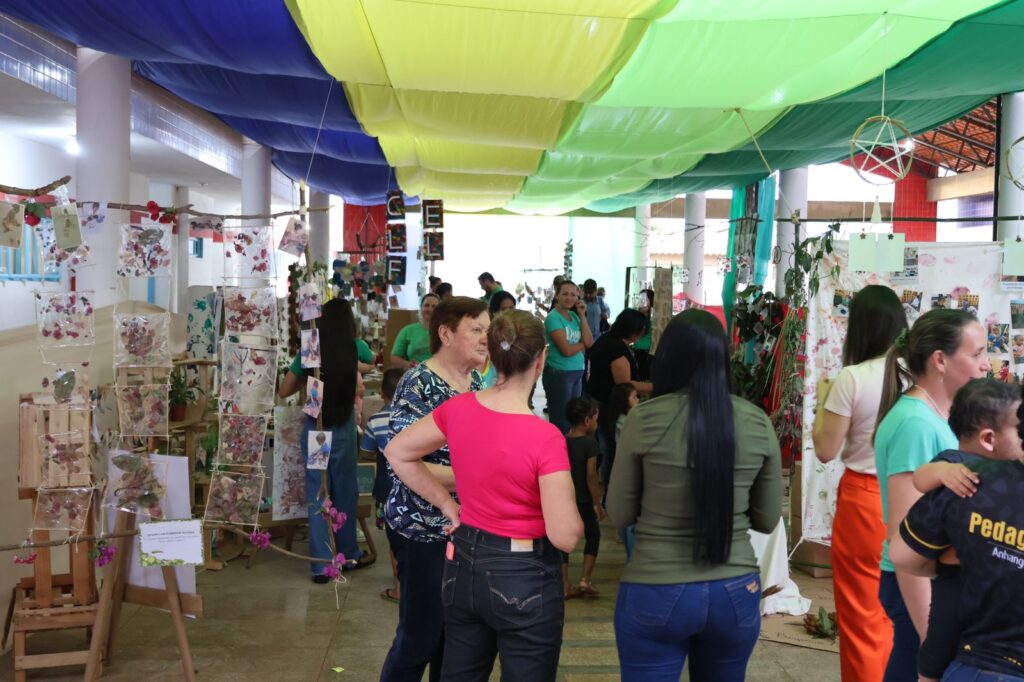 1ª Mostra Pedagógica foi realizada no CEI Cláudia do Nascimento em Tacuru 1ª Mostra Pedagógica foi realizada no CEI Cláudia do Nascimento em Tacuru
