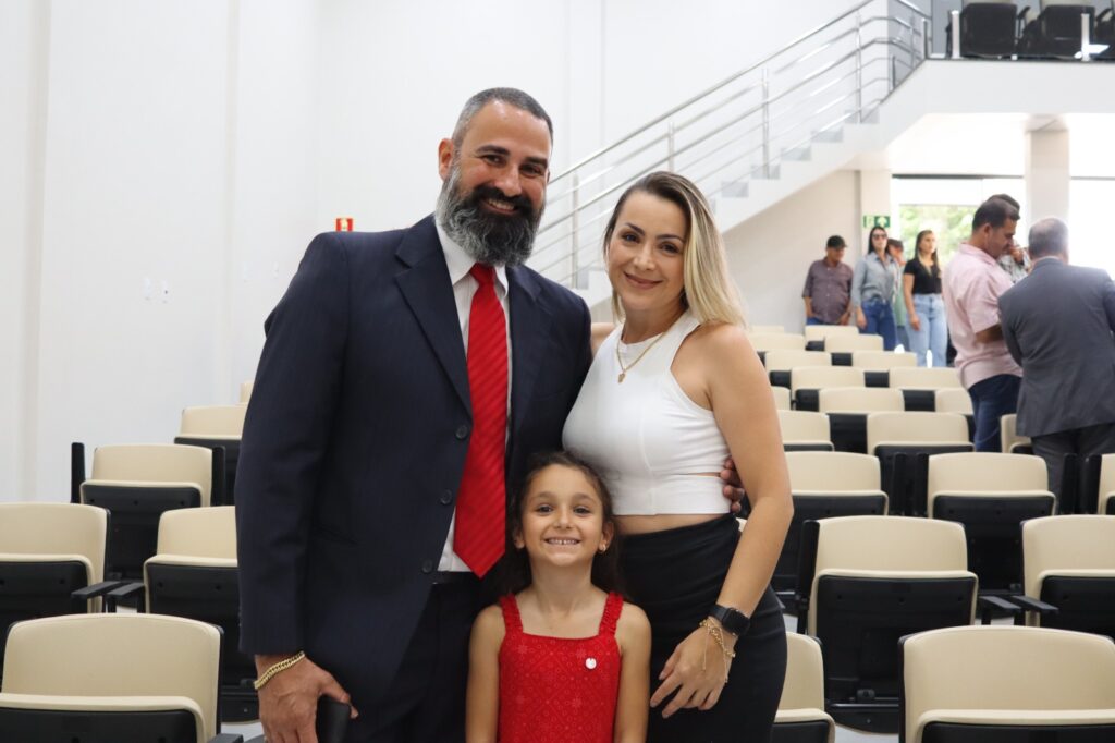 Vereadores de Paranhos inauguraram uma das maiores Câmaras Municipais do interior de Mato Grosso do Sul nesta sexta-feira (5) Vereadores de Paranhos inauguraram uma das maiores Câmaras Municipais do interior de Mato Grosso do Sul nesta sexta-feira (5)