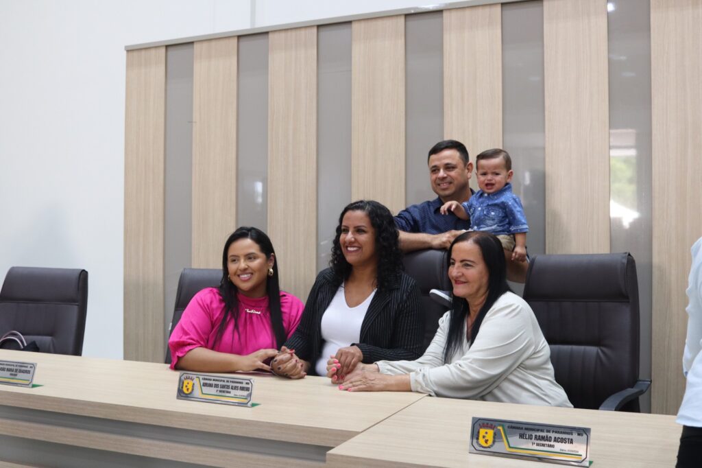 Vereadores de Paranhos inauguraram uma das maiores Câmaras Municipais do interior de Mato Grosso do Sul nesta sexta-feira (5) Vereadores de Paranhos inauguraram uma das maiores Câmaras Municipais do interior de Mato Grosso do Sul nesta sexta-feira (5)