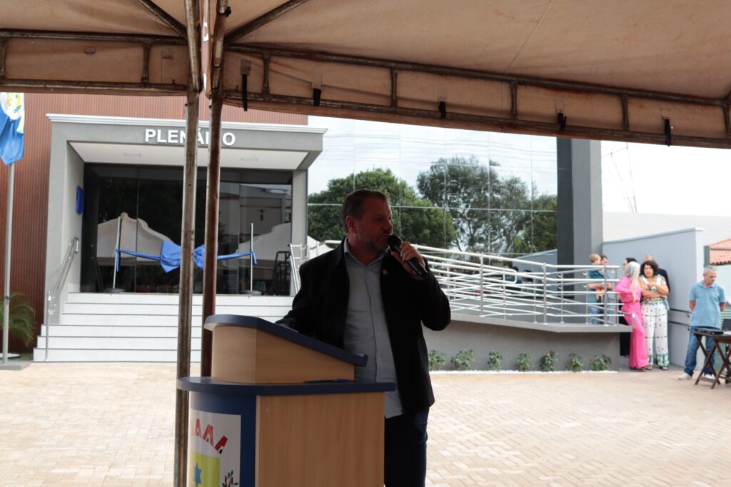 Vereadores de Paranhos inauguraram uma das maiores Câmaras Municipais do interior de Mato Grosso do Sul nesta sexta-feira (5) Vereadores de Paranhos inauguraram uma das maiores Câmaras Municipais do interior de Mato Grosso do Sul nesta sexta-feira (5)