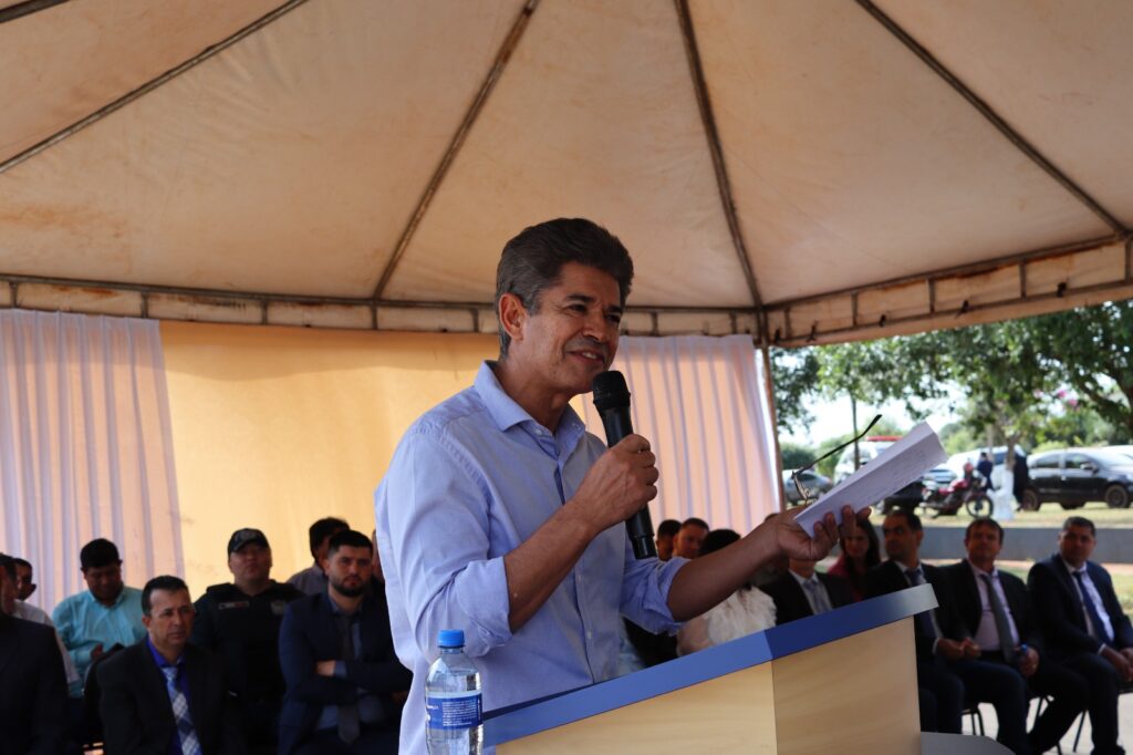 Vereadores de Paranhos inauguraram uma das maiores Câmaras Municipais do interior de Mato Grosso do Sul nesta sexta-feira (5) Vereadores de Paranhos inauguraram uma das maiores Câmaras Municipais do interior de Mato Grosso do Sul nesta sexta-feira (5)