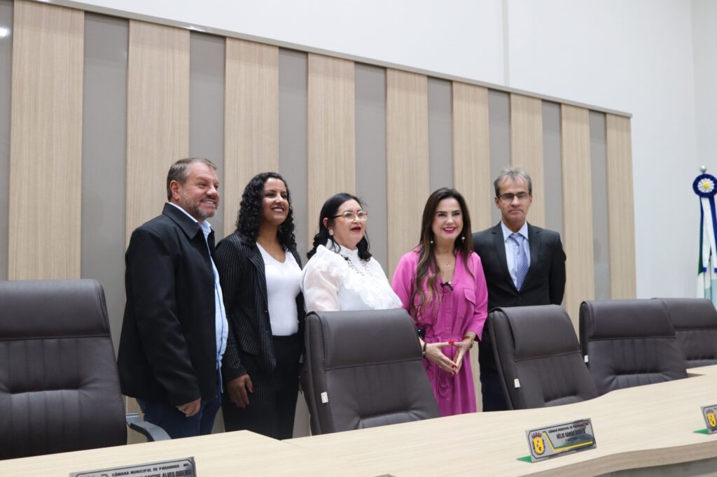 Vereadores de Paranhos inauguraram uma das maiores Câmaras Municipais do interior de Mato Grosso do Sul nesta sexta-feira (5) Vereadores de Paranhos inauguraram uma das maiores Câmaras Municipais do interior de Mato Grosso do Sul nesta sexta-feira (5)