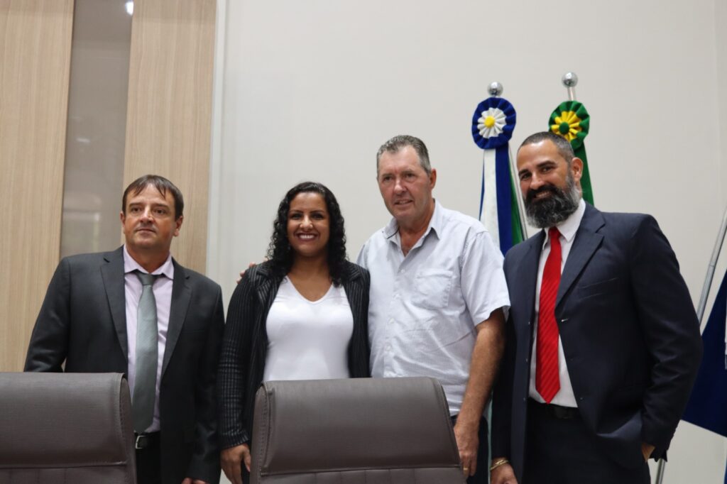 Vereadores de Paranhos inauguraram uma das maiores Câmaras Municipais do interior de Mato Grosso do Sul nesta sexta-feira (5) Vereadores de Paranhos inauguraram uma das maiores Câmaras Municipais do interior de Mato Grosso do Sul nesta sexta-feira (5)