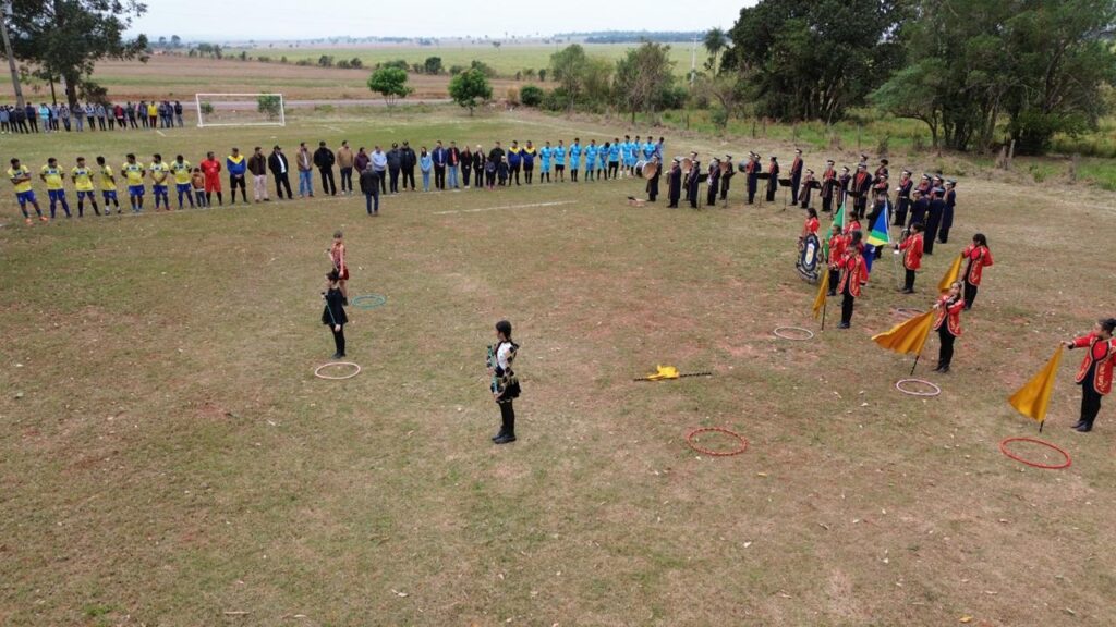 Prefeitura de Paranhos promoveu a abertura do Campeonato Rural de Futebol Suíço "Oscar Peixer" Prefeitura de Paranhos promoveu a abertura do Campeonato Rural de Futebol Suíço "Oscar Peixer"
