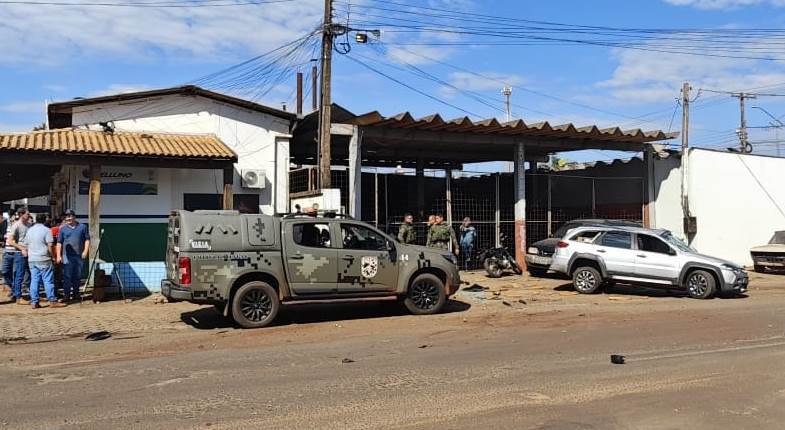 Após perseguição BOPE apreende carregamento de maconha em Amambai Após perseguição BOPE apreende carregamento de maconha em Amambai