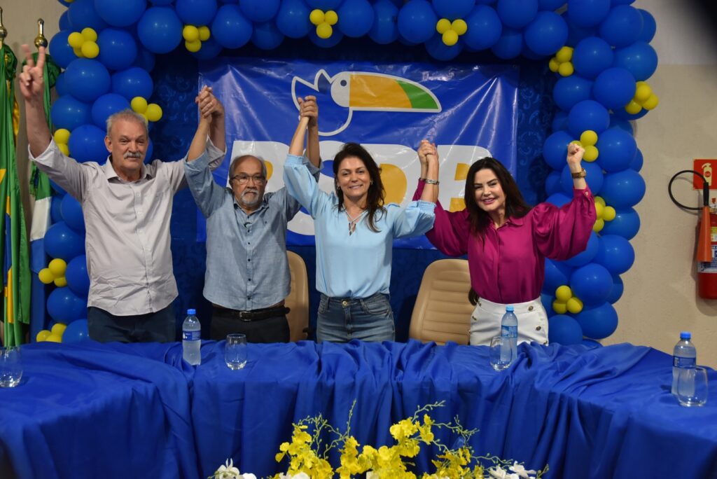 Convenção do PSDB em Iguatemi oficializa Dr. Lídio à reeleição, com Dra. Patrícia como vice Convenção do PSDB em Iguatemi oficializa Dr. Lídio à reeleição, com Dra. Patrícia como vice