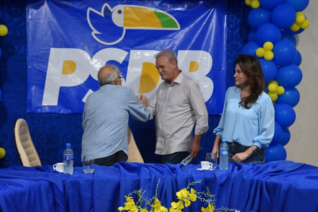 Convenção do PSDB em Iguatemi oficializa Dr. Lídio à reeleição, com Dra. Patrícia como vice Convenção do PSDB em Iguatemi oficializa Dr. Lídio à reeleição, com Dra. Patrícia como vice