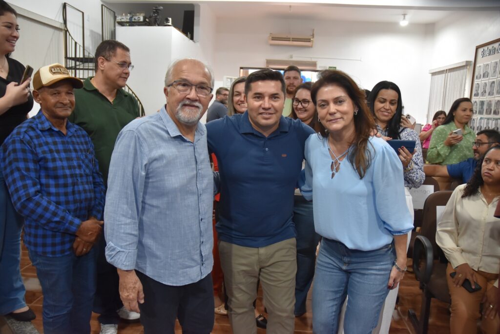 Convenção do PSDB em Iguatemi oficializa Dr. Lídio à reeleição, com Dra. Patrícia como vice Convenção do PSDB em Iguatemi oficializa Dr. Lídio à reeleição, com Dra. Patrícia como vice