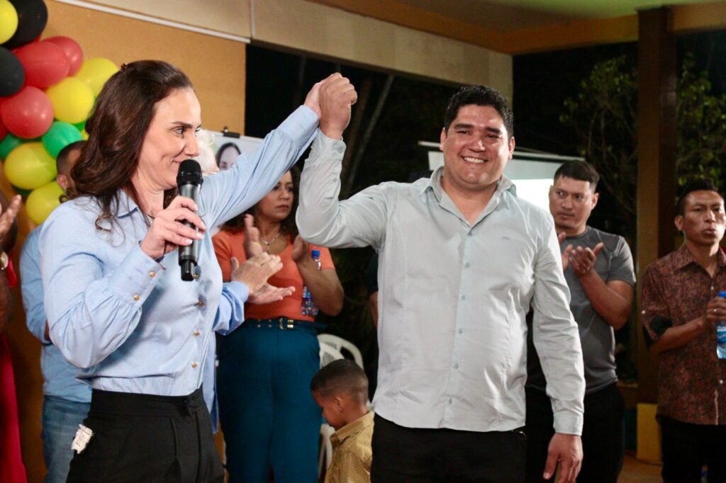 Com sucesso de público, convenção do MDB homologa Najla Mariano como pré-candidata a prefeita de Coronel Sapucaia Com sucesso de público, convenção do MDB homologa Najla Mariano como pré-candidata a prefeita de Coronel Sapucaia
