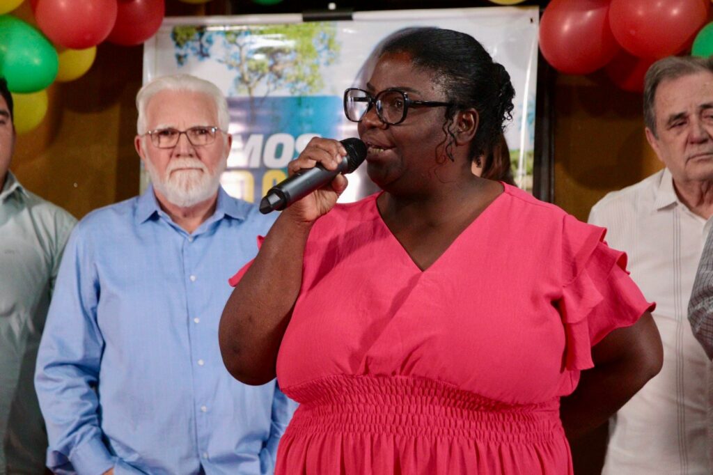 Com sucesso de público, convenção do MDB homologa Najla Mariano como pré-candidata a prefeita de Coronel Sapucaia Com sucesso de público, convenção do MDB homologa Najla Mariano como pré-candidata a prefeita de Coronel Sapucaia