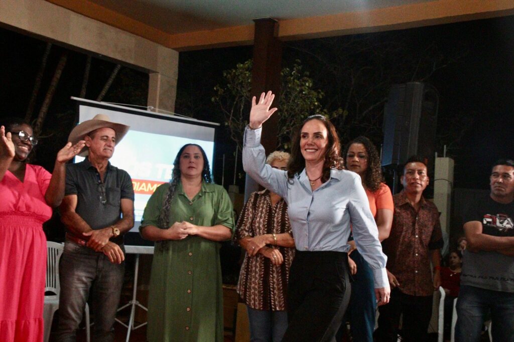 Com sucesso de público, convenção do MDB homologa Najla Mariano como pré-candidata a prefeita de Coronel Sapucaia Com sucesso de público, convenção do MDB homologa Najla Mariano como pré-candidata a prefeita de Coronel Sapucaia