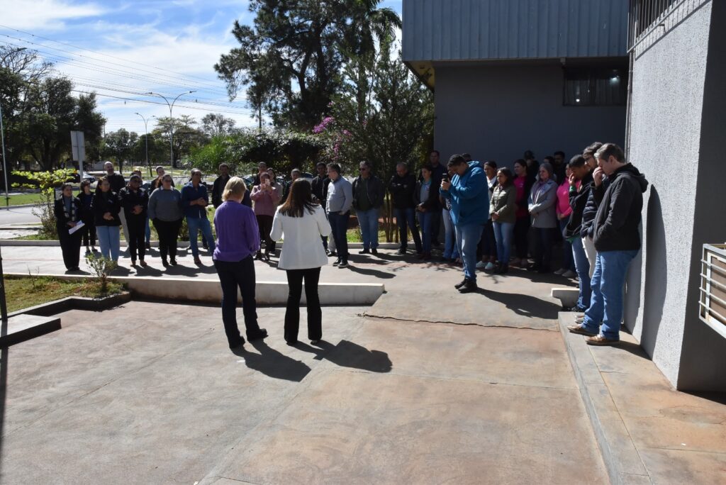 Prefeitura de Iguatemi realiza ato em alusão ao Agosto Lilás, que combate a violência contra a mulher Prefeitura de Iguatemi realiza ato em alusão ao Agosto Lilás, que combate a violência contra a mulher