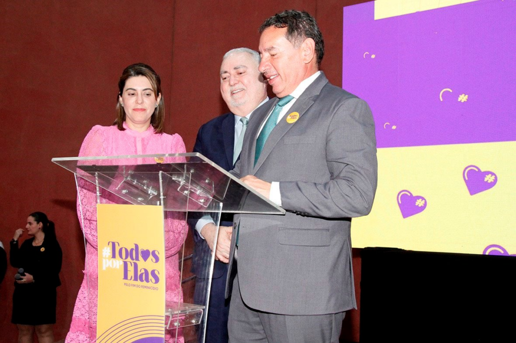 Com participação da ALEMS, MS inicia política pública permanente pelo fim do feminicídio Com participação da ALEMS, MS inicia política pública permanente pelo fim do feminicídio