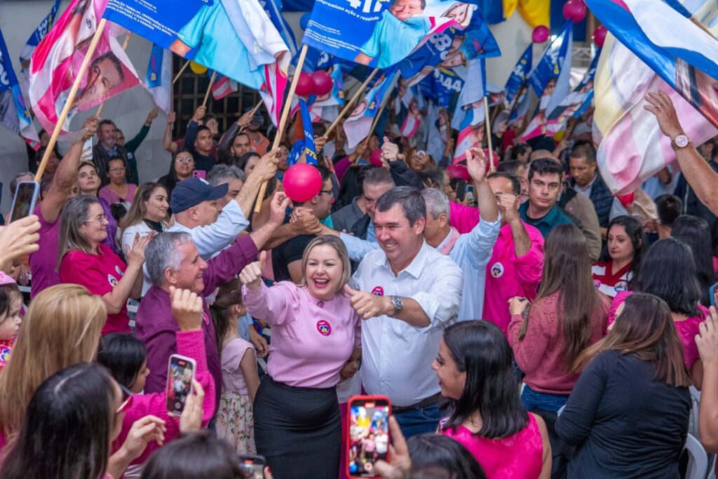 Em Amambai Eduardo Riedel declara apoio incondicional a Janete Córdoba e Zezinho do CTG para prefeita e vice Em Amambai Eduardo Riedel declara apoio incondicional a Janete Córdoba e Zezinho do CTG para prefeita e vice