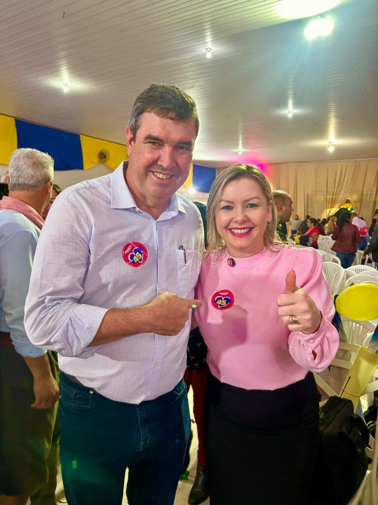 Em Amambai Eduardo Riedel declara apoio incondicional a Janete Córdoba e Zezinho do CTG para prefeita e vice Em Amambai Eduardo Riedel declara apoio incondicional a Janete Córdoba e Zezinho do CTG para prefeita e vice