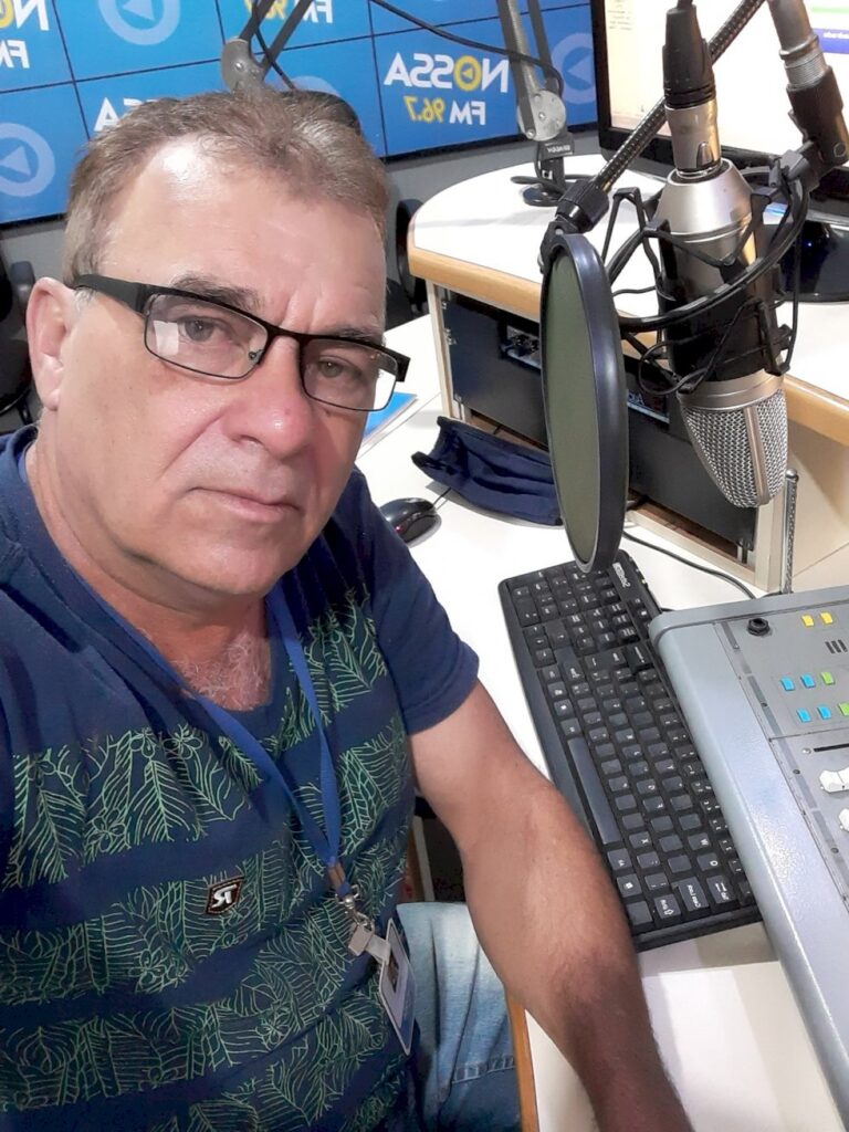 Morre, aos 63 anos, o comunicador de Caarapó, Adair de Paula Terra, o Terrinha Morre, aos 63 anos, o comunicador de Caarapó, Adair de Paula Terra, o Terrinha