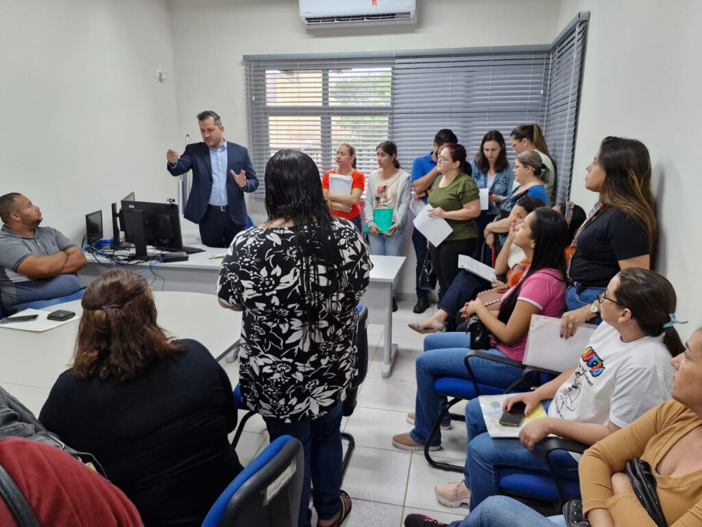 MPE irá ajuizar ação civil pública para tentar anular demissões de professores de apoio em Amambai MPE irá ajuizar ação civil pública para tentar anular demissões de professores de apoio em Amambai