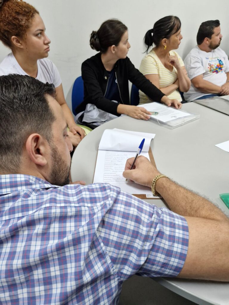 MPE irá ajuizar ação civil pública para tentar anular demissões de professores de apoio em Amambai MPE irá ajuizar ação civil pública para tentar anular demissões de professores de apoio em Amambai