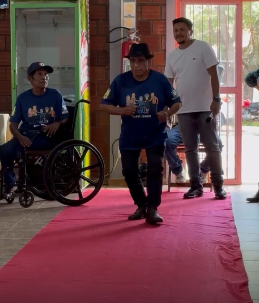 Paranhos: Centro de Convivência do Idoso Romalina Viana Trindade realizou o Desfile da Primavera 2024 Paranhos: Centro de Convivência do Idoso Romalina Viana Trindade realizou o Desfile da Primavera 2024