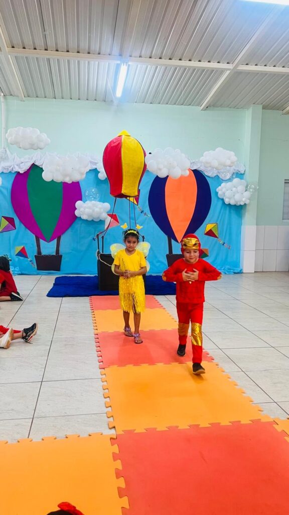 Paranhos: CEI Criança Feliz realizou uma animada festa à fantasia Paranhos: CEI Criança Feliz realizou uma animada festa à fantasia