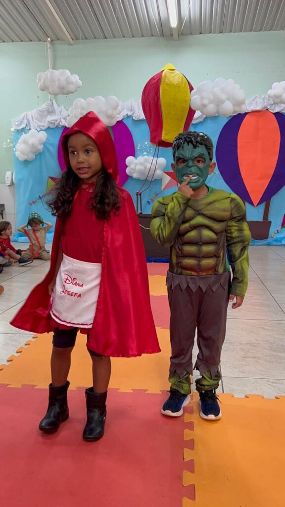 Paranhos: CEI Criança Feliz realizou uma animada festa à fantasia Paranhos: CEI Criança Feliz realizou uma animada festa à fantasia