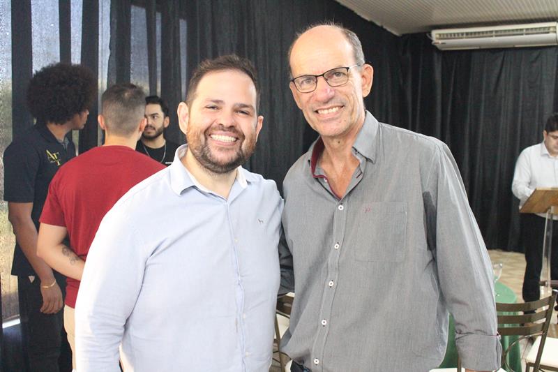 A convite de Sérgio Barbosa, prefeitos e vice-prefeitos eleitos e reeleitos de 17 municípios participam de roda de conversa em Amambai