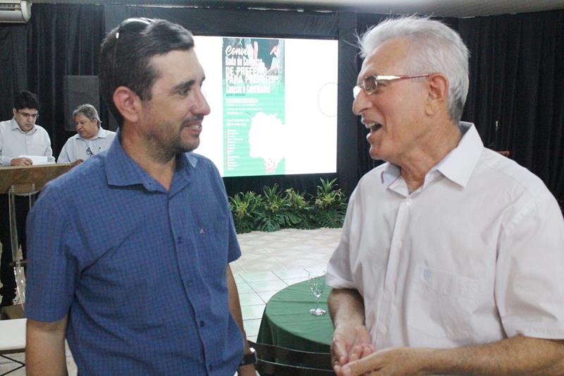 A convite de Sérgio Barbosa, prefeitos e vice-prefeitos eleitos e reeleitos de 17 municípios participam de roda de conversa em Amambai