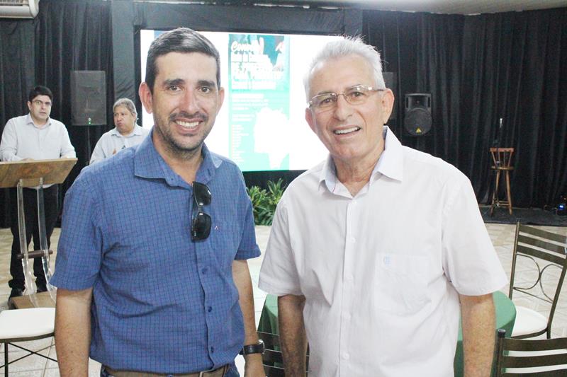 A convite de Sérgio Barbosa, prefeitos e vice-prefeitos eleitos e reeleitos de 17 municípios participam de roda de conversa em Amambai