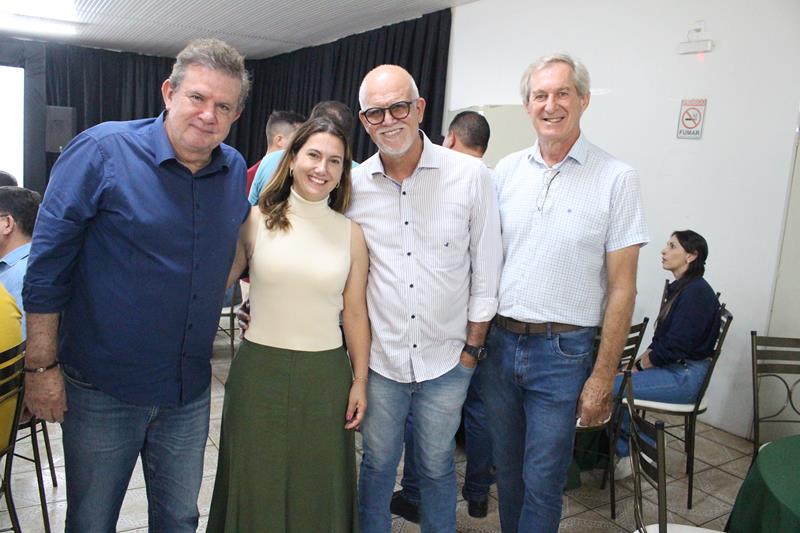 A convite de Sérgio Barbosa, prefeitos e vice-prefeitos eleitos e reeleitos de 17 municípios participam de roda de conversa em Amambai