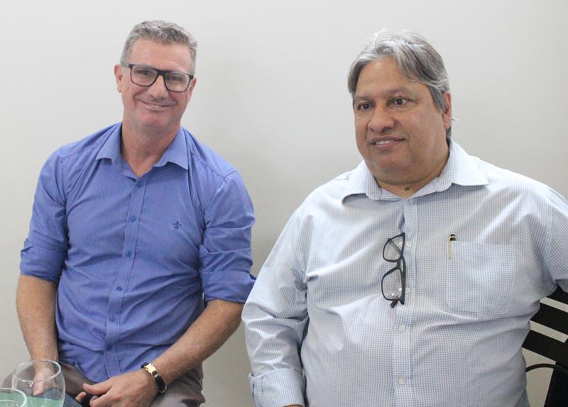 A convite de Sérgio Barbosa, prefeitos e vice-prefeitos eleitos e reeleitos de 17 municípios participam de roda de conversa em Amambai