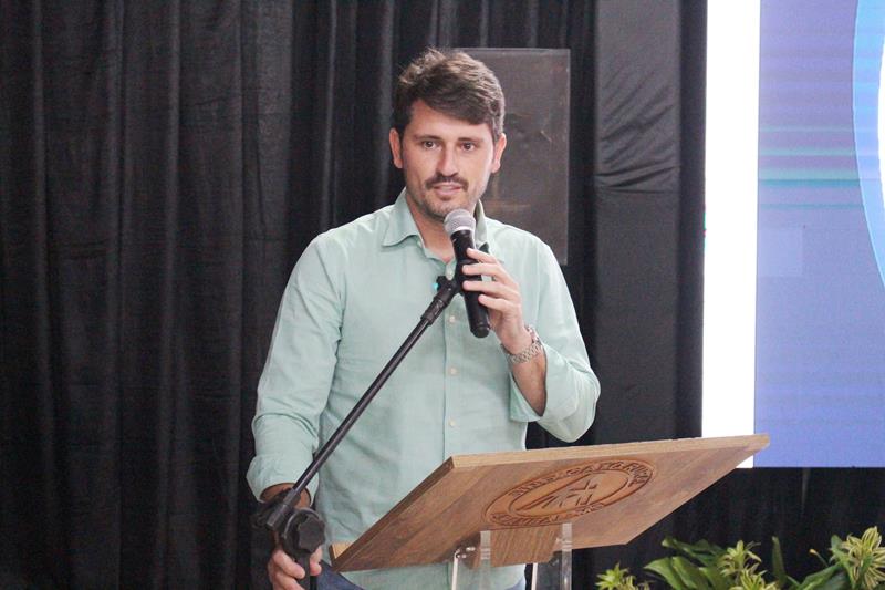 A convite de Sérgio Barbosa, prefeitos e vice-prefeitos eleitos e reeleitos de 17 municípios participam de roda de conversa em Amambai