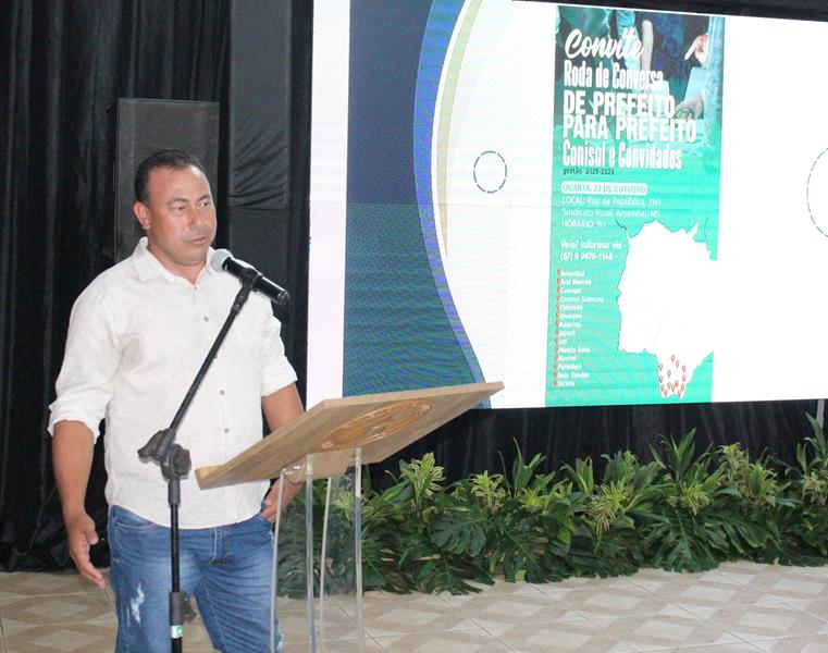 A convite de Sérgio Barbosa, prefeitos e vice-prefeitos eleitos e reeleitos de 17 municípios participam de roda de conversa em Amambai