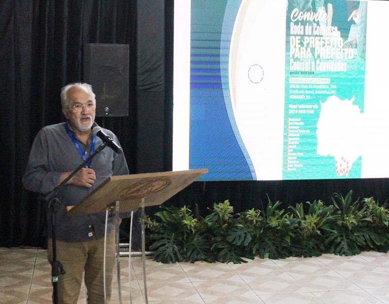 A convite de Sérgio Barbosa, prefeitos e vice-prefeitos eleitos e reeleitos de 17 municípios participam de roda de conversa em Amambai