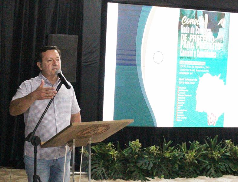A convite de Sérgio Barbosa, prefeitos e vice-prefeitos eleitos e reeleitos de 17 municípios participam de roda de conversa em Amambai