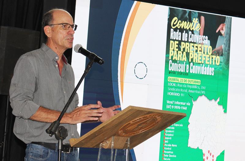 A convite de Sérgio Barbosa, prefeitos e vice-prefeitos eleitos e reeleitos de 17 municípios participam de roda de conversa em Amambai