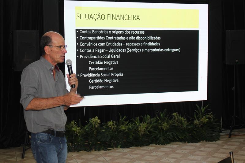 A convite de Sérgio Barbosa, prefeitos e vice-prefeitos eleitos e reeleitos de 17 municípios participam de roda de conversa em Amambai