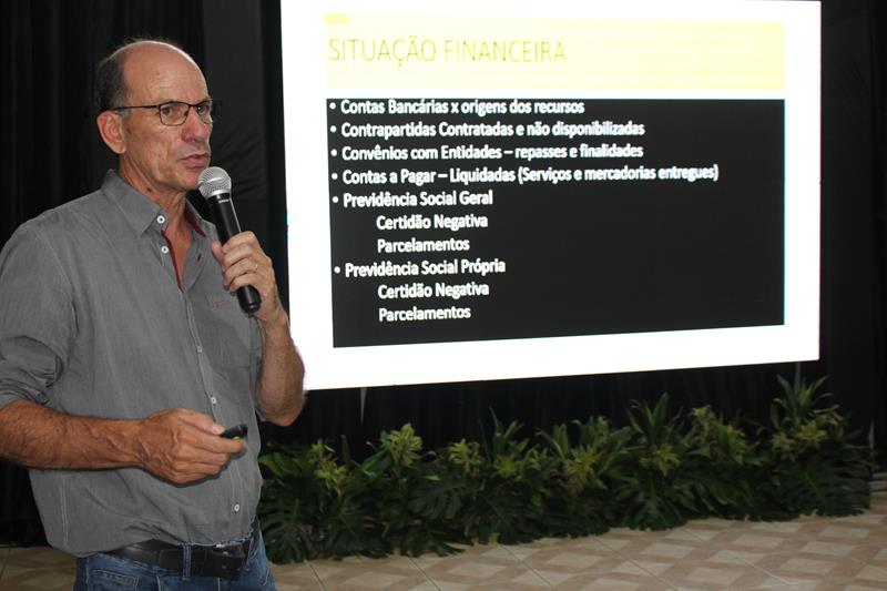 A convite de Sérgio Barbosa, prefeitos e vice-prefeitos eleitos e reeleitos de 17 municípios participam de roda de conversa em Amambai